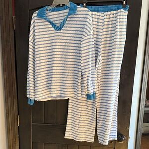 Le Due Sorelle Boutique Blue and White Striped Lounge Set